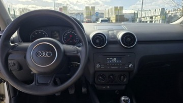 Audi A1 I Hatchback 3d 1.2 TFSI 86KM 2014 Audi A1 Sportback, zdjęcie 7