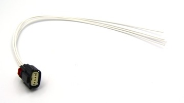 KOSTKA WTYCZKA LAMPY TYŁ OPEL ASTRA K 19371211