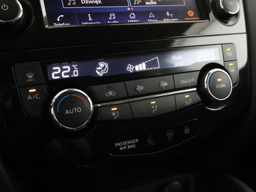 Nissan Qashqai II Crossover Facelifting 1.3 DIG-T  160KM 2019 Nissan Qashqai Tekna automat navi grzane fotele, zdjęcie 25