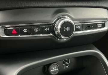 Volvo XC40 Crossover Plug-In 1.5 T5 Plug-in Hybrid 262KM 2021 Volvo XC 40 Plug-In T5 Navi Virtual Parktronic Tempomat Piekny kolor, zdjęcie 24