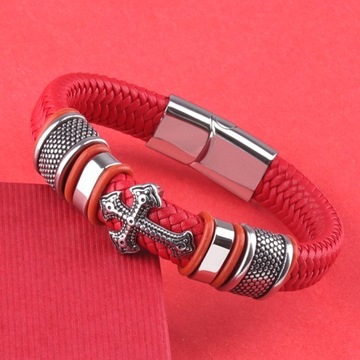 Мужской кожаный браслет ручной работы с красным кожаным крестом.
