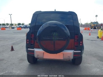 Land Rover Defender IV (L663) 2025 Land Rover Defender 110 P300 2025 2.0l 2.0 Benzyna 296KM, zdjęcie 4