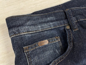 126 ## HUGO BOSS ## MĘSKIE SPODNIE JEANSY 38/32