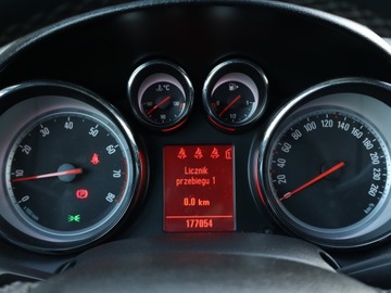 Opel Astra J Hatchback 5d 1.4 Turbo ECOTEC 140KM 2010 Opel Astra 1.4 T, Klima, Klimatronic, Tempomat, zdjęcie 10