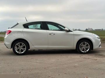 Alfa Romeo Giulietta Nuova II Hatchback 5d 1.4 TB 16v Mair 170KM 2011 Alfa Romeo Giulietta 1.4 TB 16V Multiair Collezione 170KM 2011r, zdjęcie 13