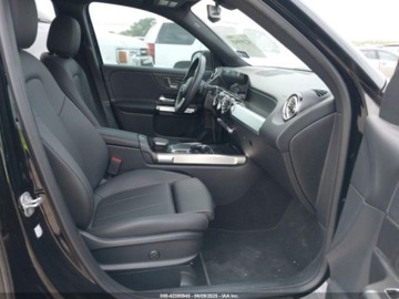 Mercedes GLB 2023 Mercedes-Benz GLB 250, 2023r., 2.0L 2.0 Benzyna 221KM, zdjęcie 8