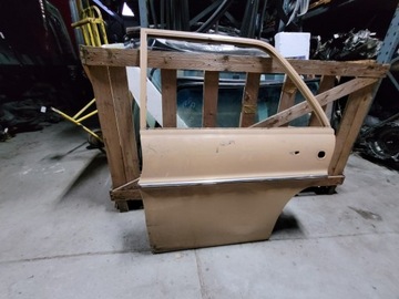 Дверь передняя левая Mercedes 115 W114 W115 передняя