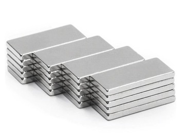 MAGNES NEODYMOWY SILNY PŁYTKOWY 25x10x2 20 SZTUK