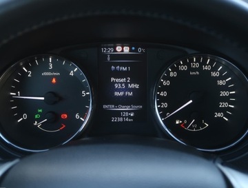 Nissan Qashqai II Crossover 1.6 dCi 130KM 2015 Nissan Qashqai 1.6 dCi, Salon Polska, Klima, zdjęcie 10