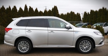 Mitsubishi Outlander III 2019 Mitsubishi Outlander (Nr. ) 2.4 PHEV Automat 224 KM Skory Kamera Navi Gw, zdjęcie 2