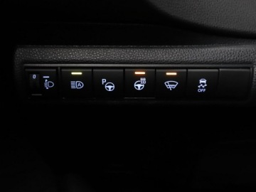 Suzuki Swace Kombi 1.8 Hybrid 122KM 2022 Suzuki Swace Comfort+ hybryda grzane fotele kamera, zdjęcie 33