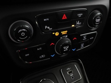 Jeep Compass II 2019 Jeep Compass 4x4 automat skóra navi klima auto, zdjęcie 26