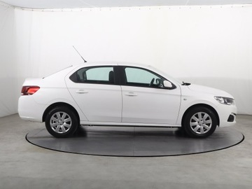 Peugeot 301 Sedan Facelifting 1.2 Puretech 82KM 2018 Peugeot 301 1.2 PureTech, Salon Polska, zdjęcie 5