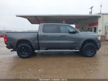  RAM 1500 2022r., Laramie, od ubezpieczalni 5.7 Benzyna 395KM, zdjęcie 7