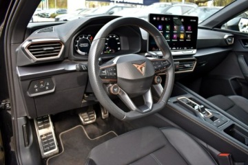 Cupra Leon II Sportstourer 1.5 eTSI MHEV 150KM 2024 Cupra Leon Sportstourer Bezwypadkowy / Salon, zdjęcie 9