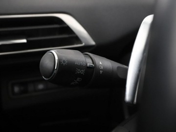 Peugeot 3008 II Plug-In Hybrid HYbrid 225 PHEV 225KM 2020 Peugeot 3008 FV23% PHEV lift półskóra navi, zdjęcie 37