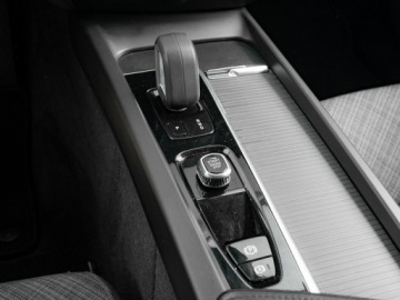 Volvo V60 II  2022 Volvo V60 WD5210S#B4 D Momentum Pro K.cofania, zdjęcie 17