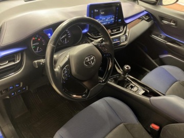 Toyota C-HR I Crossover 1.2L Turbo 116KM 2017 Toyota C-HR 1.2 T Dynamic Toyota C-HR 1.2 T Dynami, zdjęcie 9