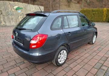 Skoda Fabia II Kombi 1.2 70KM 2009 Skoda Fabia 1.2 Benzyna 70KM, zdjęcie 4