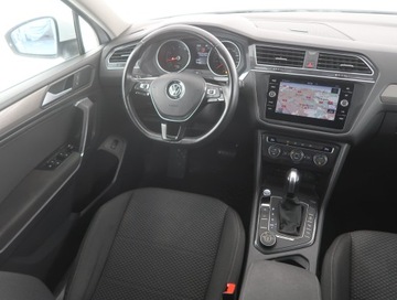 Volkswagen Tiguan Allspace SUV 2.0 TSI 190KM 2019 VW Tiguan Allspace 2.0 TSI, Salon Polska, zdjęcie 6