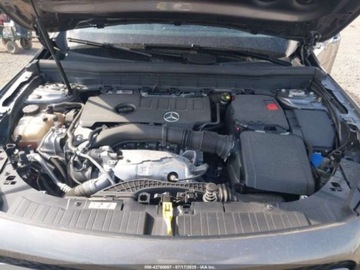 Mercedes GLB 2021 Mercedes-Benz GLB 250 4Matic 2021 2.0l 2.0 Benzyna 221KM, zdjęcie 8