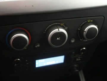 Renault Fluence Sedan 1.6 16V 110KM 2013 Renault Fluence 1.6 16V, Salon Polska, Klima, zdjęcie 11