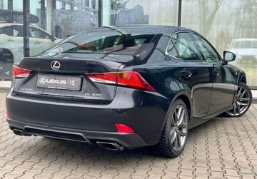 Lexus IS III Sedan Facelifting 200t 245KM 2018 Lexus IS IS 200t 300 F Sport FV23 Salon PL Czerwone wnetrze, zdjęcie 11