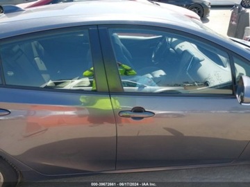 Toyota Prius IV 2021 Toyota Prius 2021r., 1.8L 1.8 Hybryda Plug-in 95KM, zdjęcie 4