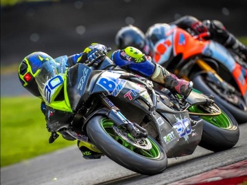 WIZ RACING — КОЛЕННЫЕ СЛАЙДЕРЫ — 46 ROSSI