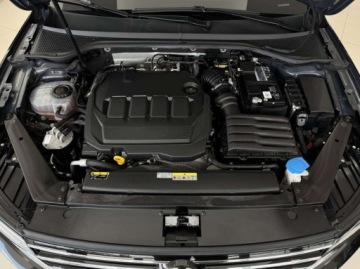 Volkswagen Passat B8 Variant Facelifting 2.0 TDI SCR 150KM 2023 Volkswagen Passat Business ACC LED Hak CarPlayAndroid Auto Podgrzewan, zdjęcie 18