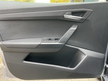 Seat Arona Crossover Facelifting 1.0 TSI 110KM 2024 Seat Arona 1.0 TSI 110KM Czujniki parkowania tył L, zdjęcie 11