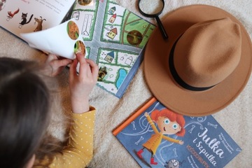 Юлька и Шпулька - набор книг с наклейками.