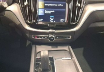 Volvo XC60 II 2021 Volvo XC 60 VAT 23 Momentum 2.0B4 mHEV 197KM Automat 2021 r., Salon PL, I, zdjęcie 18