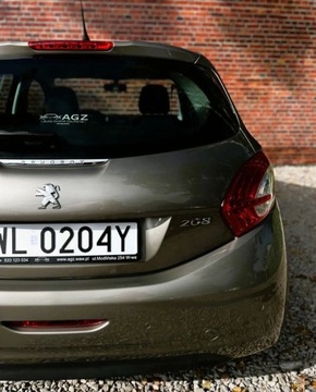 Peugeot 208 I Hatchback 3d 1.2 VTI 82KM 2013 Peugeot 208 Czujniki Parkowania Climatronic Alu Gwarancja w cenie Warszaw, zdjęcie 31