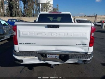 Chevrolet Silverado II 2022 Chevrolet Silverado 2022r., 4x4, 2.7L 2.7 Benzyna 310KM, zdjęcie 7