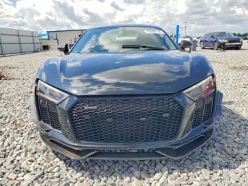 Audi R8 II Coupe 5.2 V10 Plus 610KM 2017 Audi R8 Coupe 5.2 Plus Quattro 2017 5.2 Benzyna 610KM, zdjęcie 6
