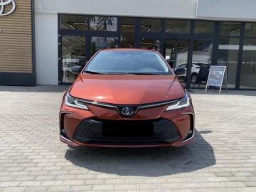 Toyota Corolla XII Sedan Facelifting 1.8 Hybrid 140KM 2026 Od ręki - Style 1.8 Hybrid 140KM | Podgrzewane fotele!, zdjęcie 1