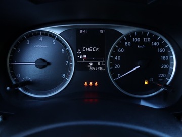 Nissan Micra V 1.0 IG 71KM 2018 Nissan Micra 1.0 IG, Klima, zdjęcie 10