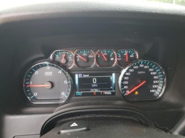 Chevrolet Suburban GMT900 2019 Chevrolet Suburban 2019 CHEVROLET SUBURBAN K1500 LT, silnik benzynowy 5.3 L, zdjęcie 9