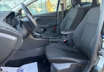 Ford Focus III Kombi Facelifting 1.5 EcoBoost 150KM 2017 Ford Focus 1.5 EcoBoost 150KM SYNC EDITION SalonPL Grzana szyba czujniki, zdjęcie 14