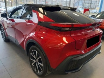Toyota C-HR II SUV 1.8 Hybrid 140KM 2024 Od ręki - Teamplayer 1.8 Hybrid 140KM | Podgrzewane fotele!, zdjęcie 2