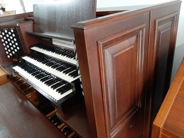 ЦИФРОВОЙ ЦЕРКОВНЫЙ ОРГАН JOHANNUS REMBRANDT 3090 ПРЕМИУМ ЦВЕТ МАХАГОНИ