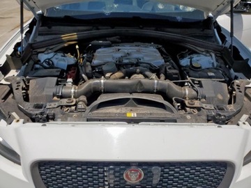 Jaguar F-Pace SVR 5.0 V8 550KM 2020 Jaguar F-Pace SVR 2020 5.0l 5.0 Benzyna 550KM, zdjęcie 6