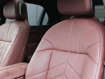 BMW Seria 7 G70 Sedan Plug-In 3.0 M60e 571KM 2025 BMW Seria 7 M760e xDrive Sedan 3.0 (571KM) 2025, zdjęcie 6