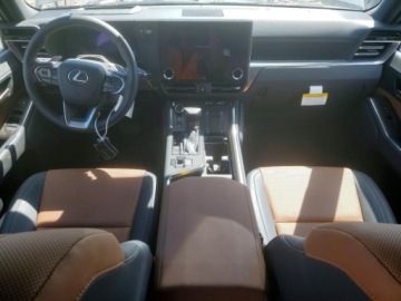 Lexus GX 2025 Lexus GX 2025r., 550 Premium 4WD, 3.4L, od ubezpieczalni 3.4 Benzyna 349KM, zdjęcie 7