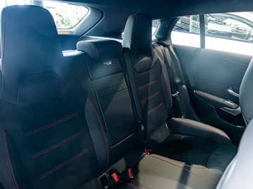 Mercedes CLA C118/X118 Shooting Brake Facelifting 2.0 200d 150KM 2025 200 d AMG Line Shooting Brake Combi 2.0 (150KM) 2025, zdjęcie 10
