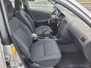 Toyota Avensis I Sedan 1.8 129KM 2001 Toyota Avensis 1.8i Bardzo ladna Bezwypadkowa 1.8 Benzyna 129KM, zdjęcie 11