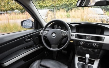 BMW Seria 3 E90-91-92-93 Limuzyna E90 325d 197KM 2009 BMW Seria 3 3.0D 197KM LCI Skora Szyber Navi Automat Gwarancjia 3.0, zdjęcie 22