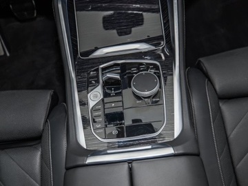 BMW X6 G06 SUV Facelifting 3.0 30d 298KM 2025 BMW X6 xDrive30d Sport Suv 3.0 (298KM) 2025, zdjęcie 12