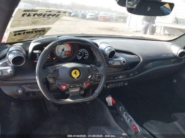 Ferrari 2021 Ferrari F8 Tributo F8 tributo coupe 3.9 Benzyna 710KM, zdjęcie 9